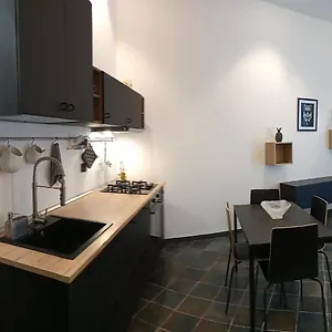 Locazione Breve In Pieno Centro Blue House Appartamento